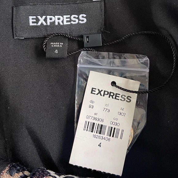 Express high waisted metallic tweed A-line mini skirt in black print - Picture 11 of 12